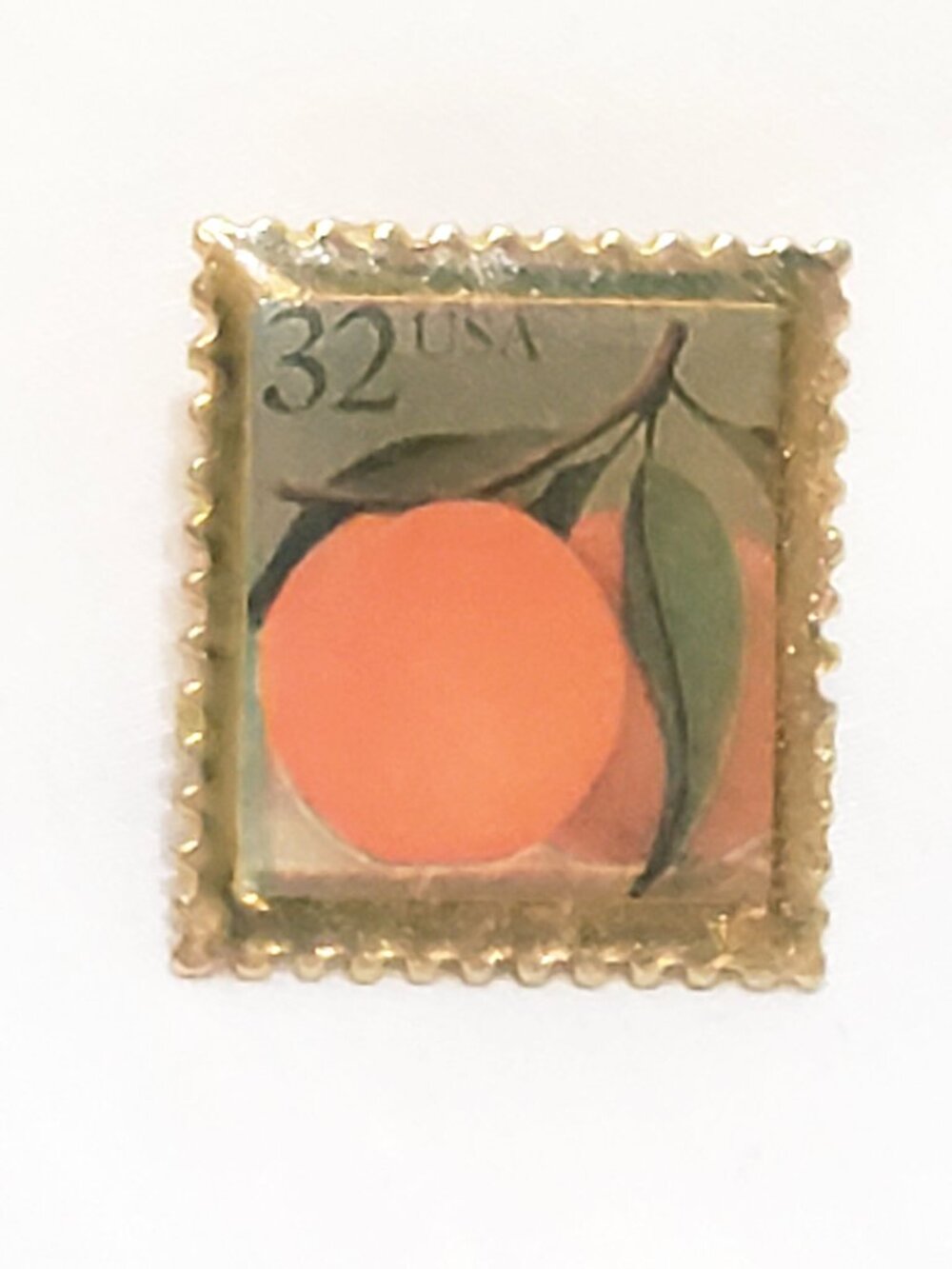 USPS 32 Cent Stamp Peach Peaches Lapel Pin 1" 1995
